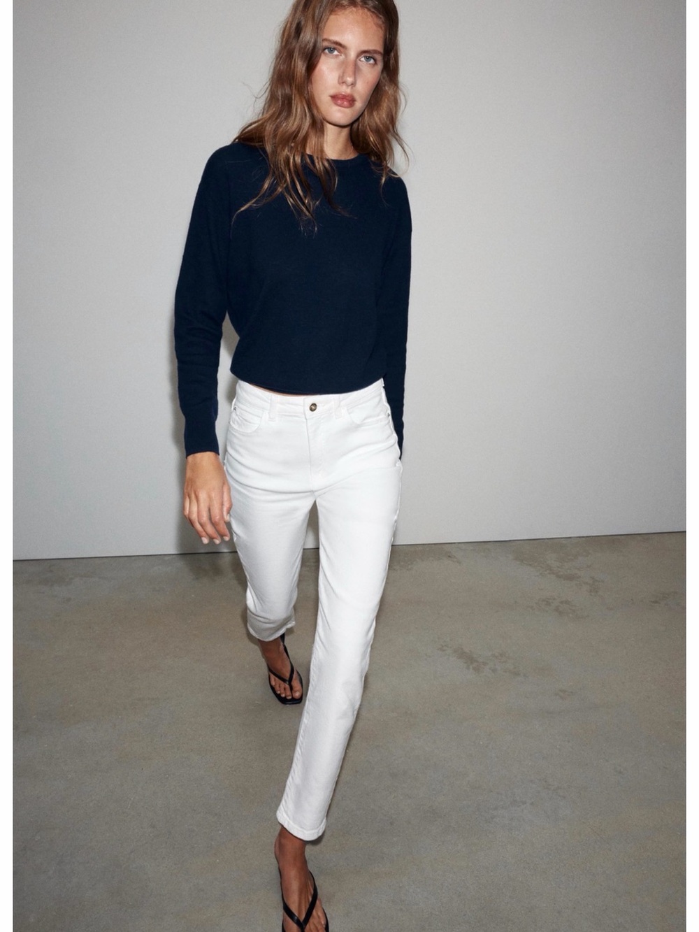 Zara High Rise Mom Fit Jeans